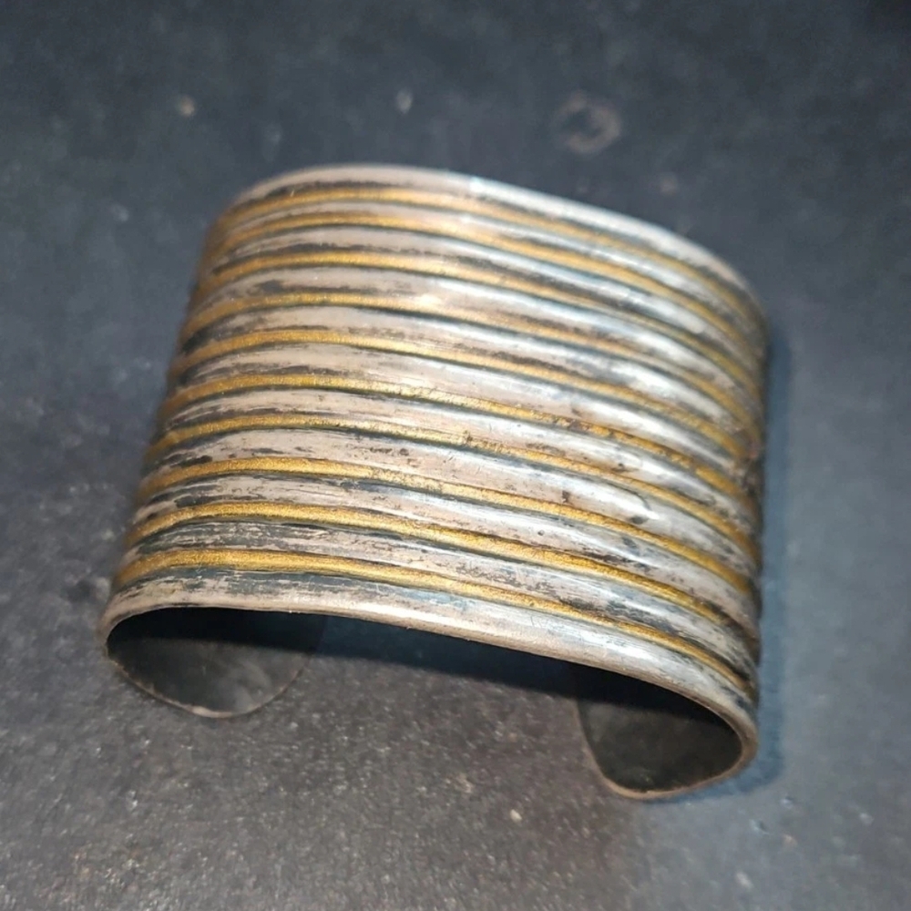 Navajo Heavy Handcrafted Sterling Silver Wide Ribbed Bracelet Cuff 114.1 Grams